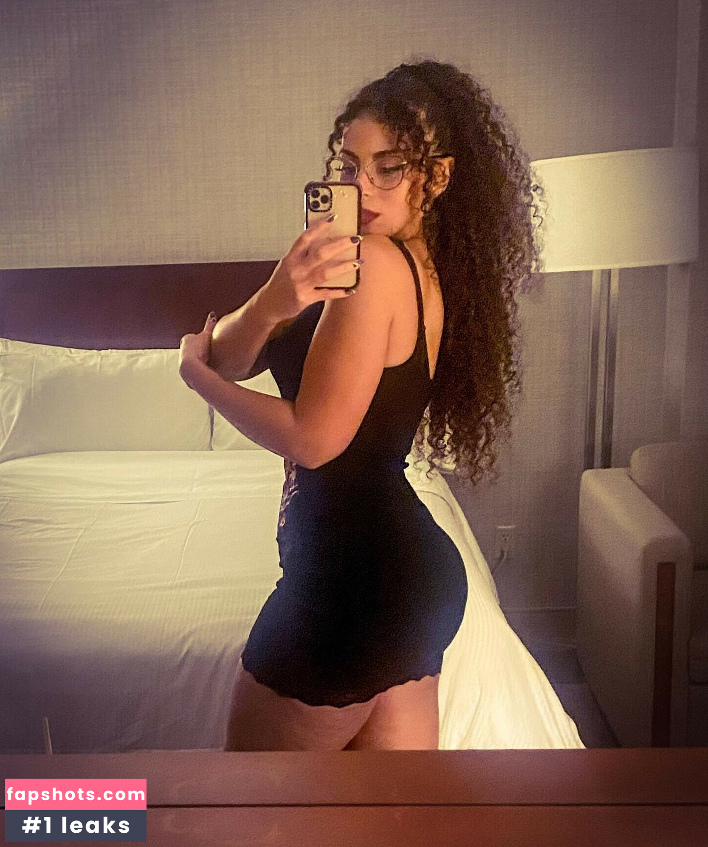 Samantha Irvin gallery photo #101