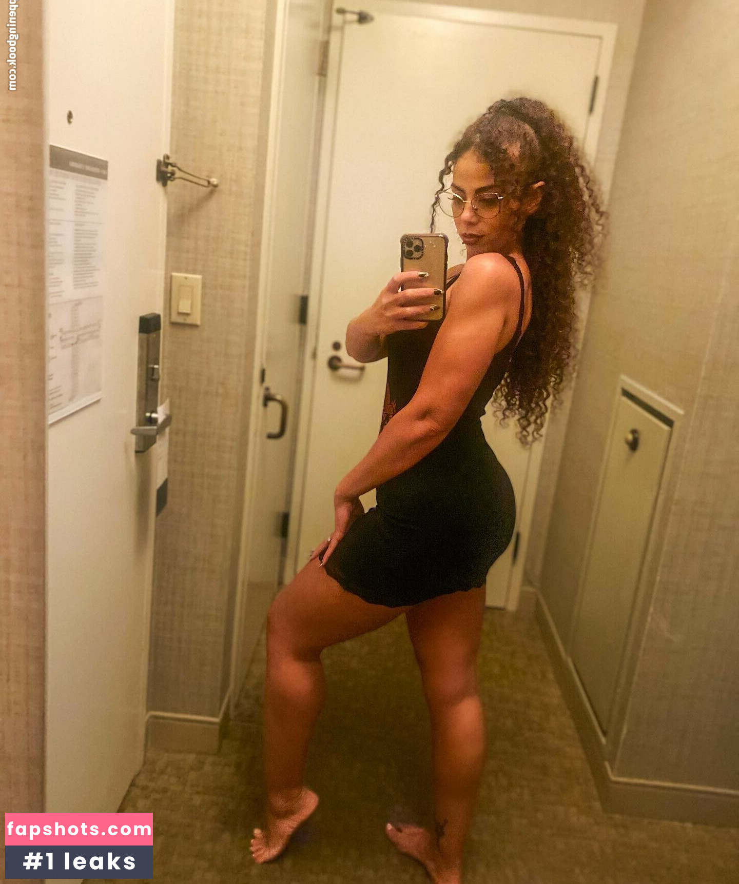 Samantha Irvin gallery photo #102