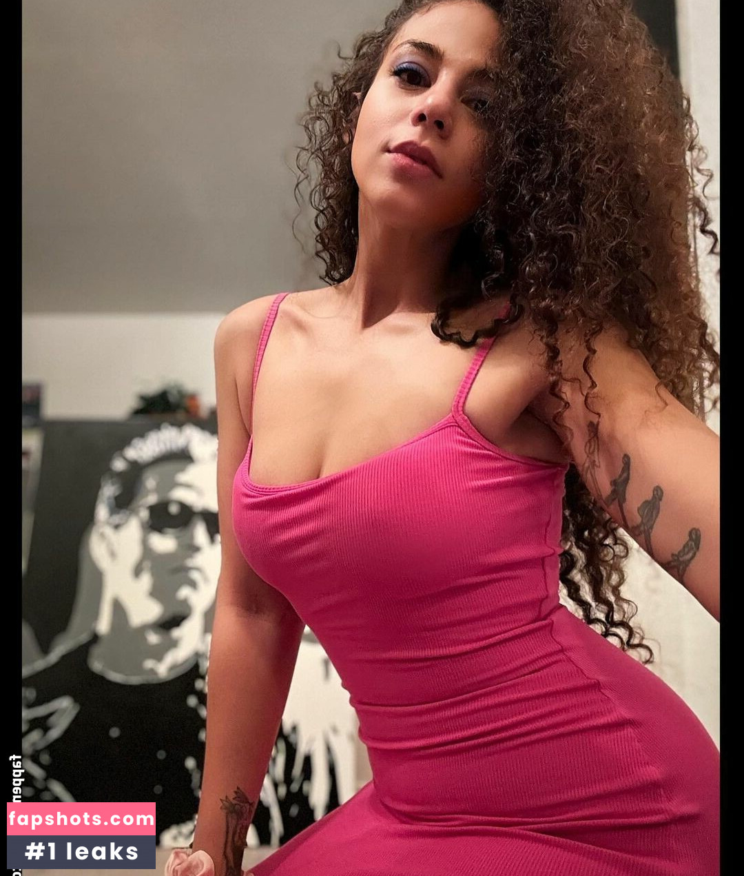 Samantha Irvin gallery photo #85