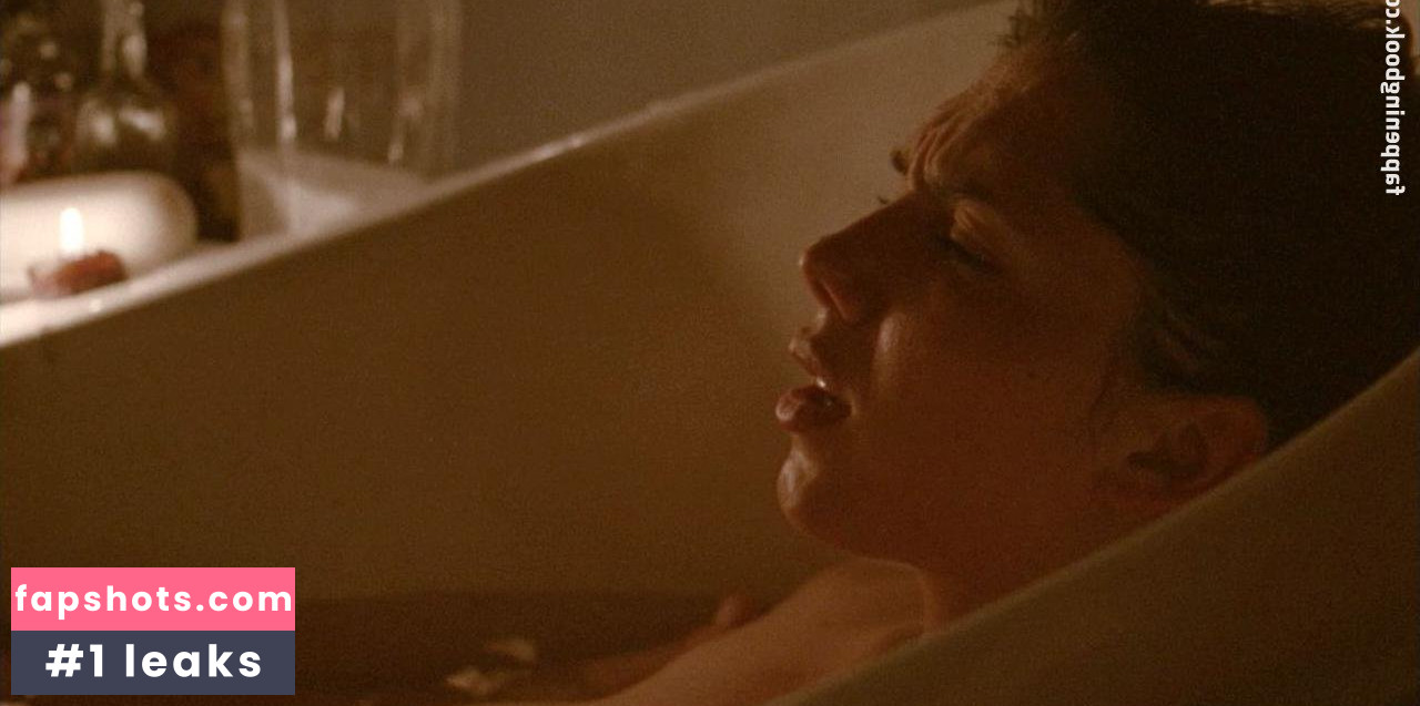 Samantha Jacobs gallery photo #10