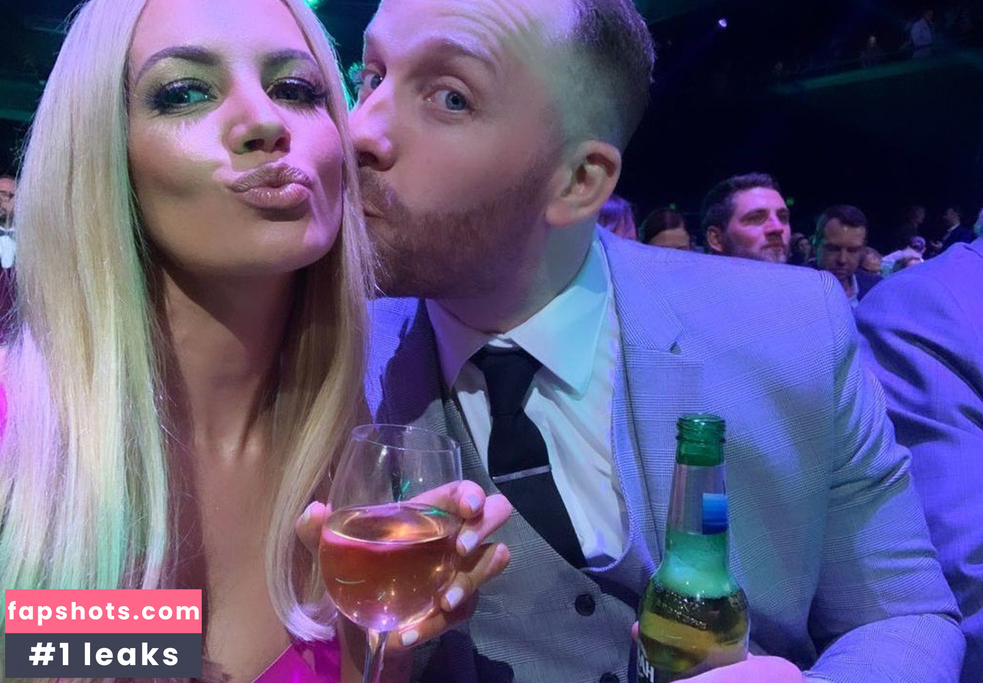 Samantha Jade gallery photo #16