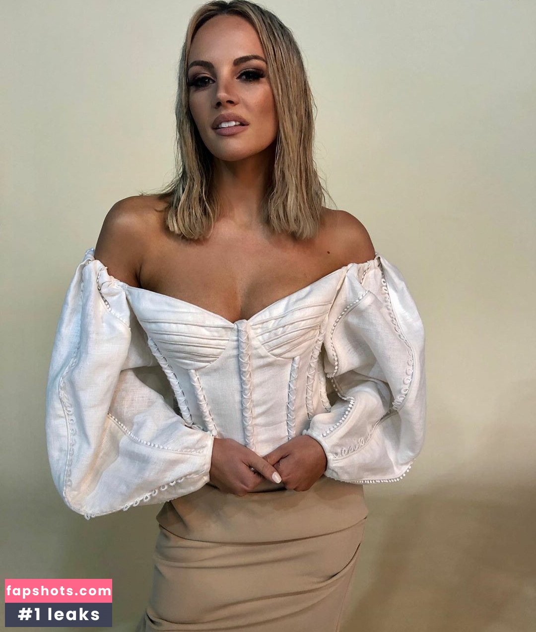 Samantha Jade gallery photo #3