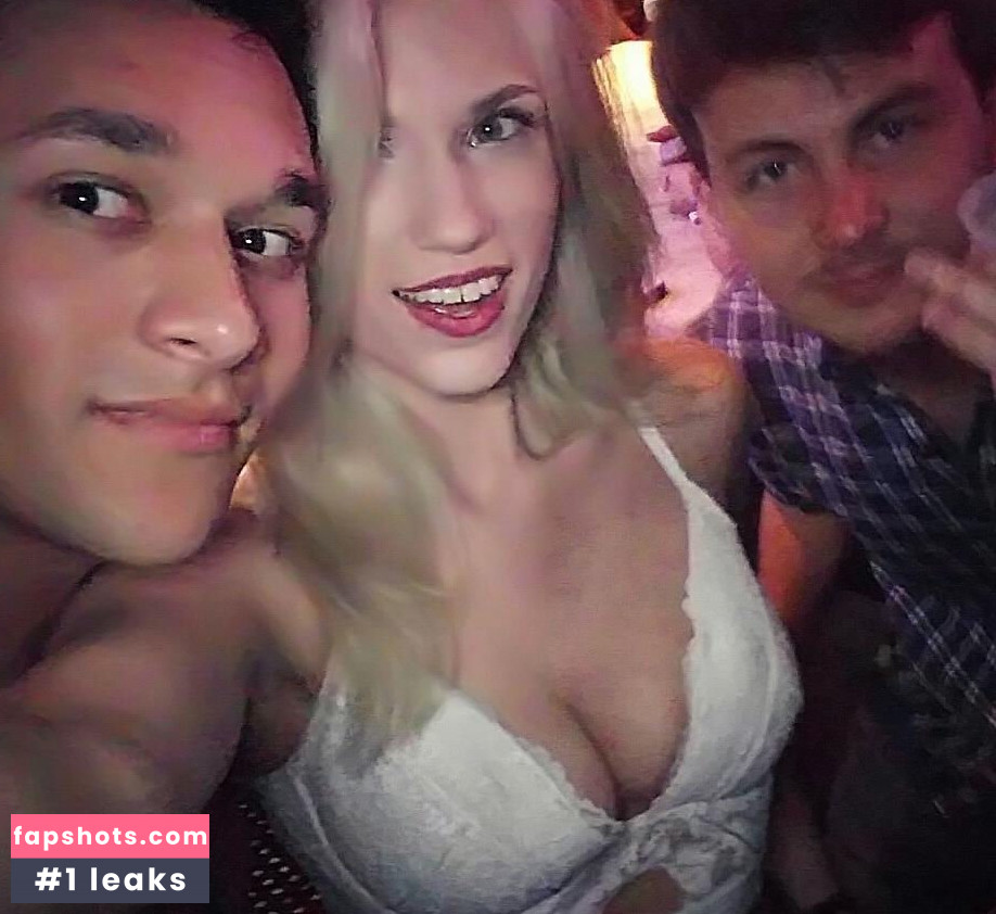 Samantha Knezel gallery photo #82