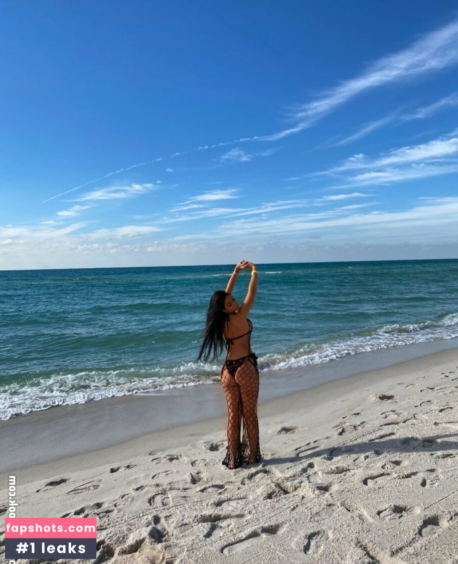 Samantha L gallery photo #21