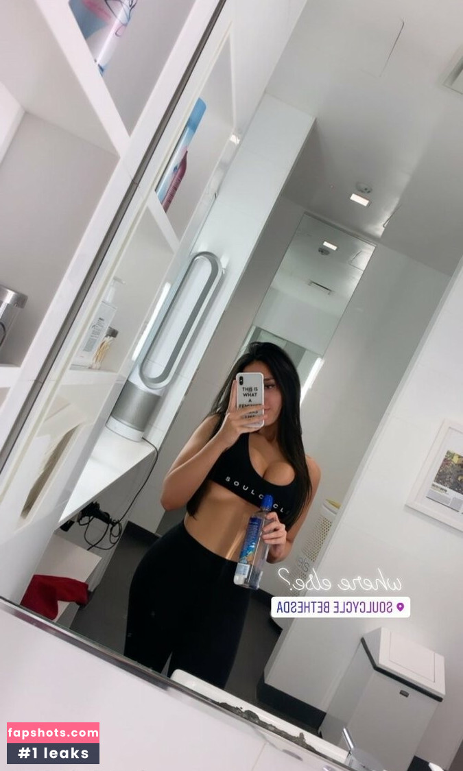 Samantha L gallery photo #4