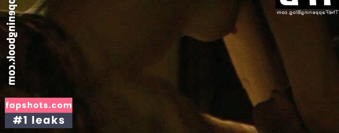 Samantha Mathis gallery photo #4