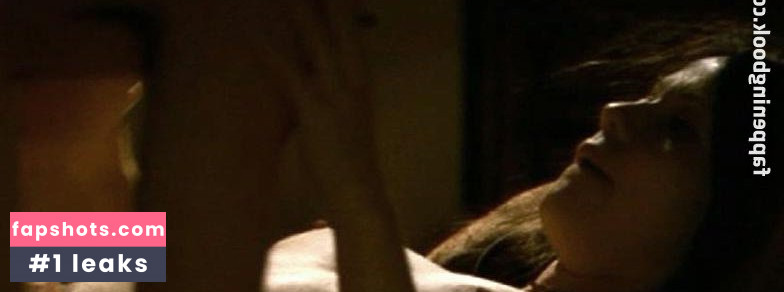 Samantha Mathis gallery photo #45