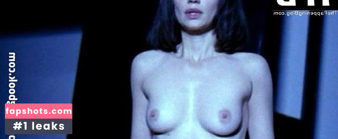 Samantha Mathis gallery photo #6