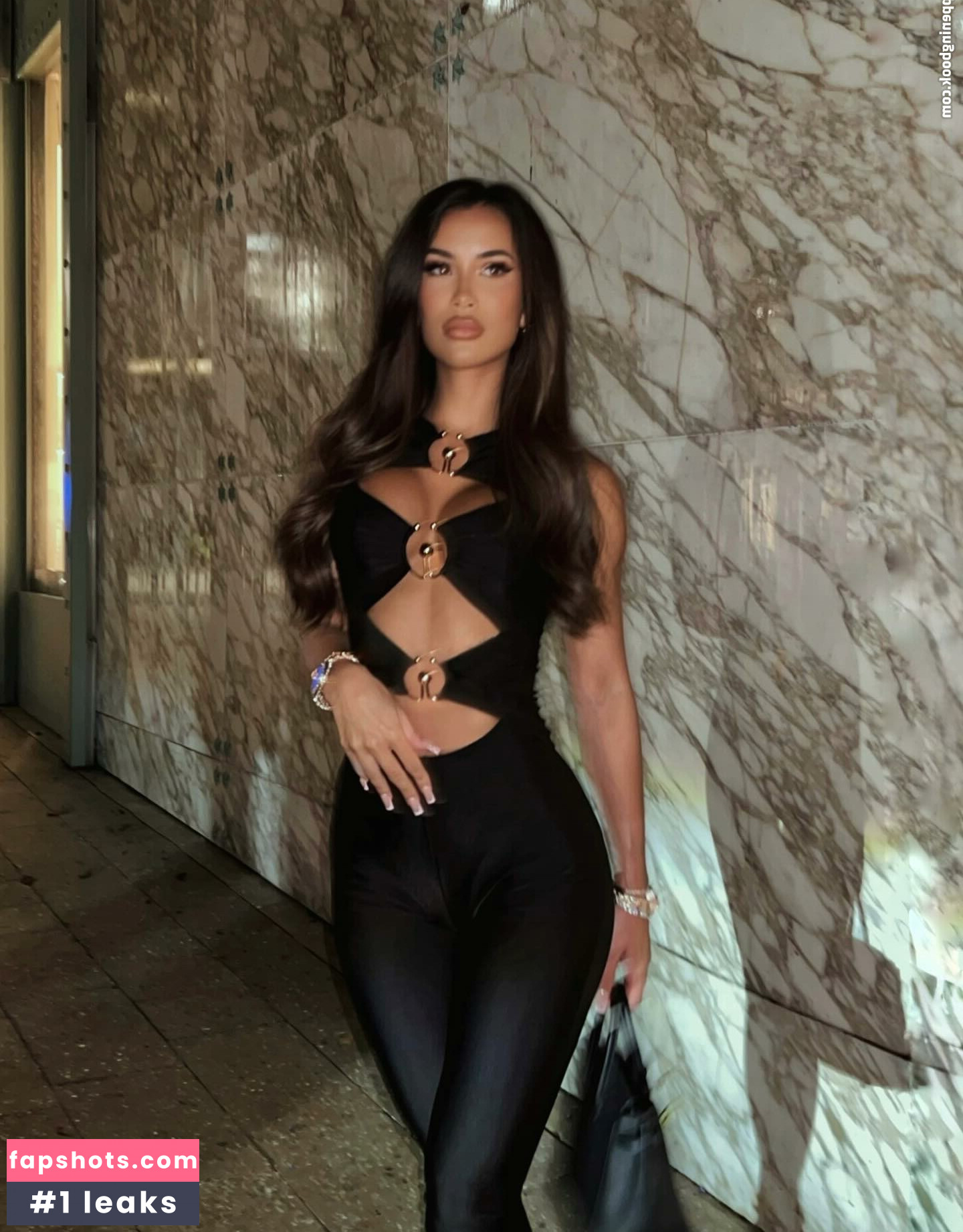 Samantha Rayner gallery photo #23