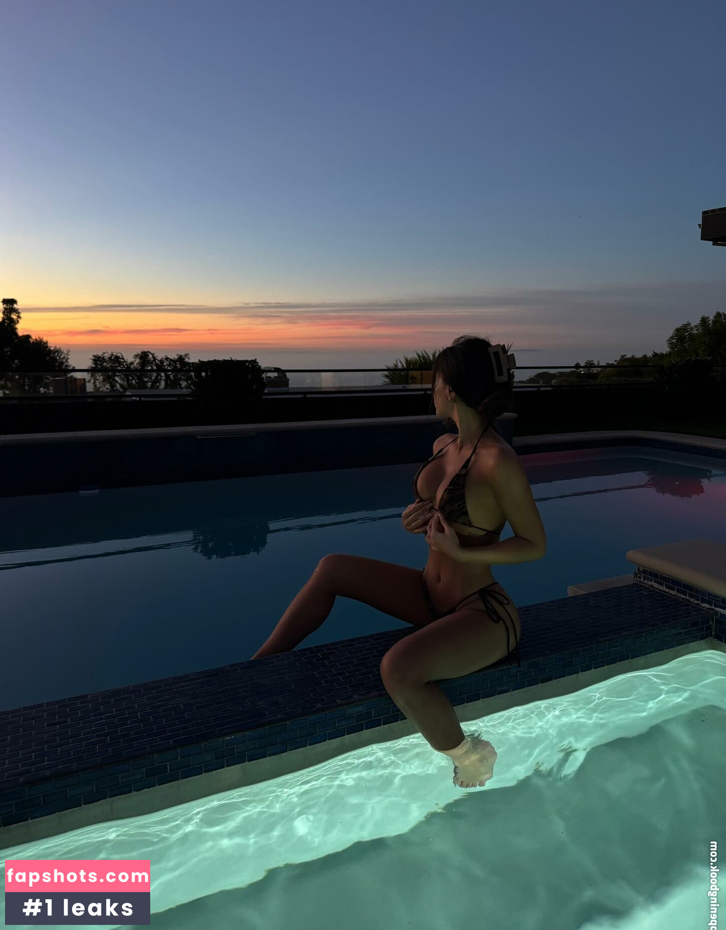 Samantha Rayner gallery photo #28