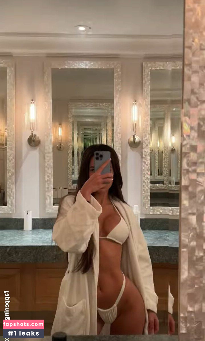 Samantha Rayner gallery photo #31