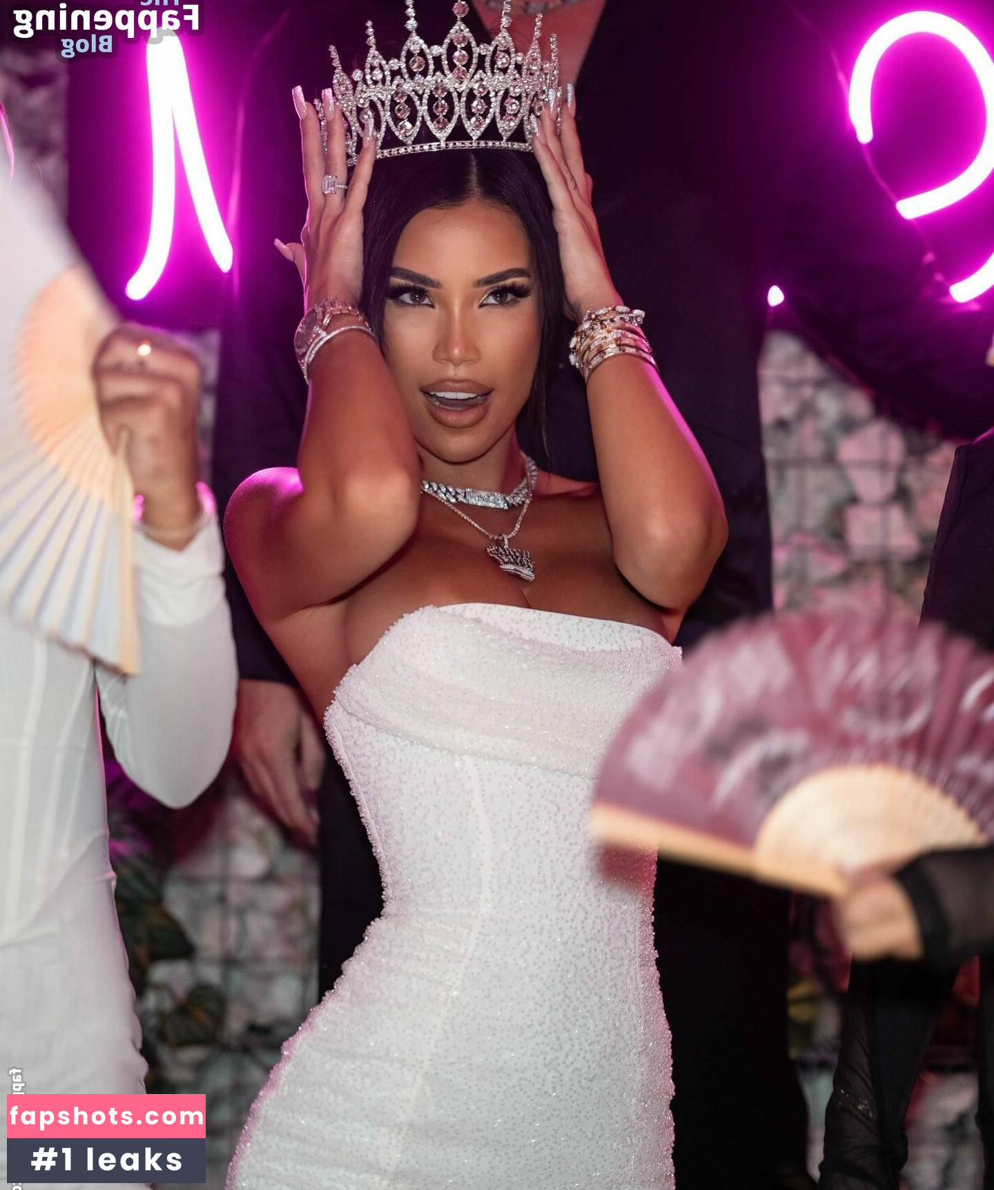 Samantha Rayner gallery photo #85