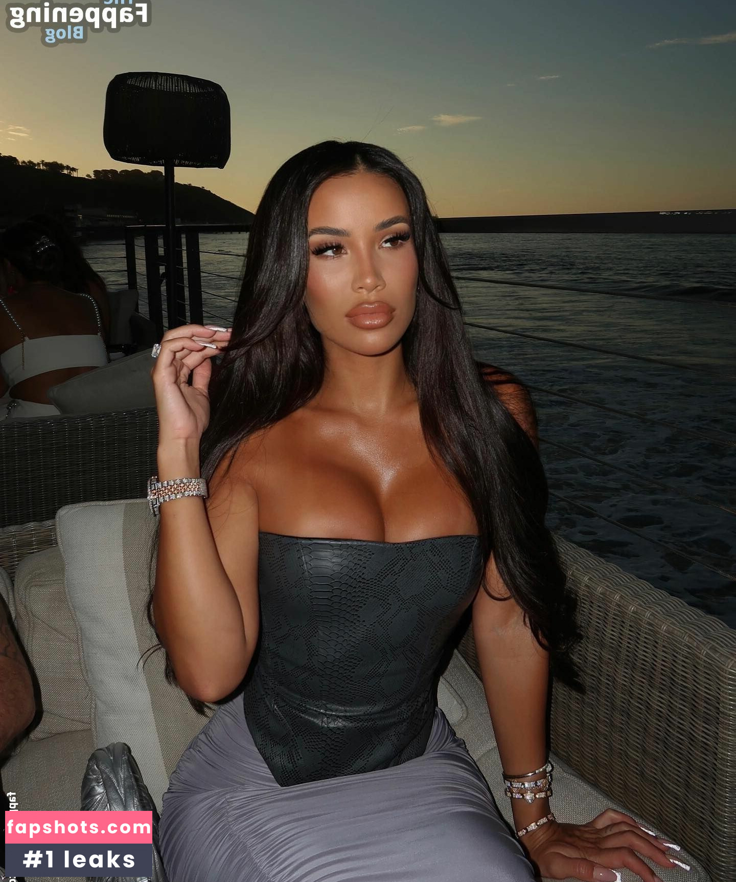 Samantha Rayner gallery photo #87