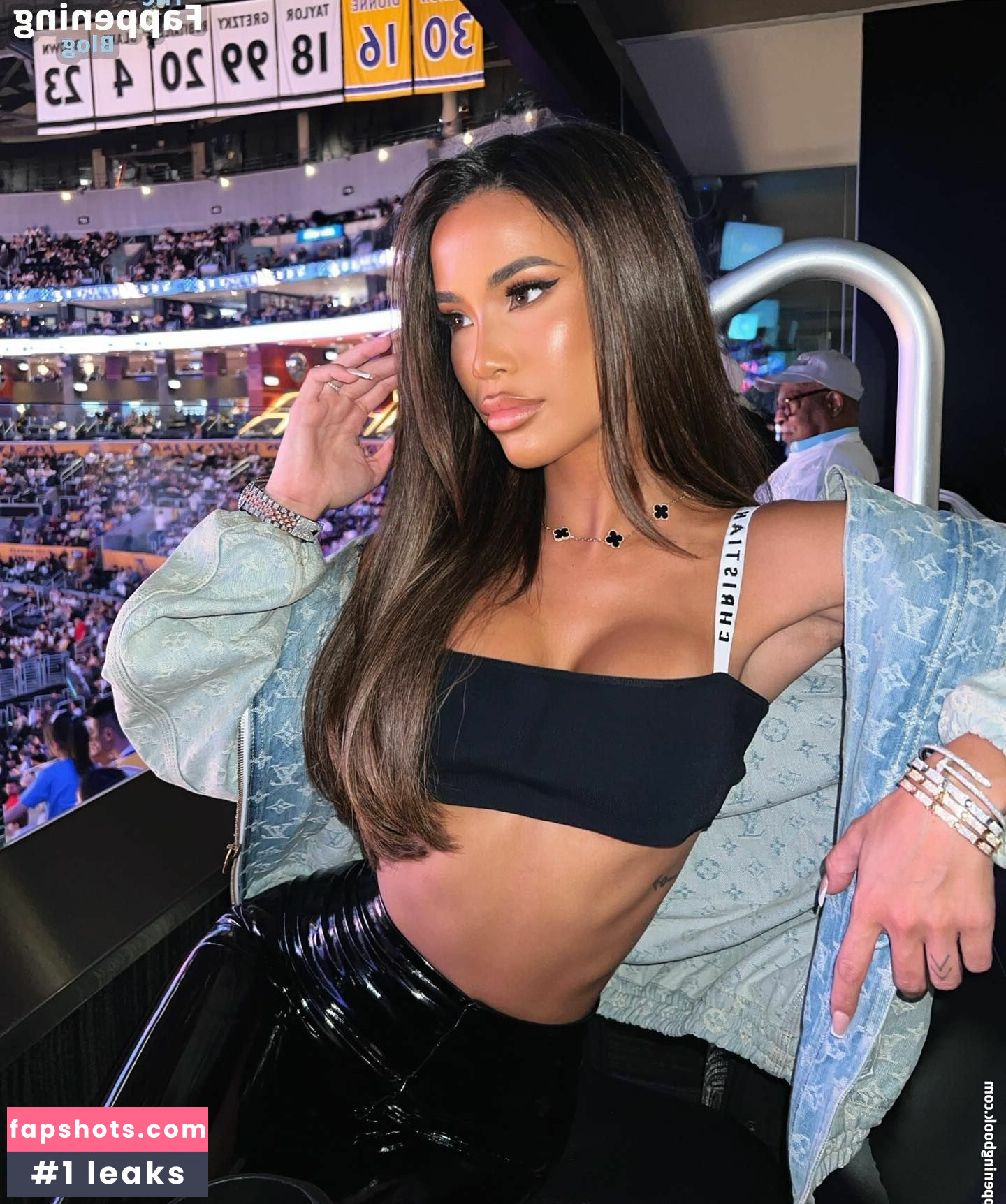 Samantha Rayner gallery photo #88