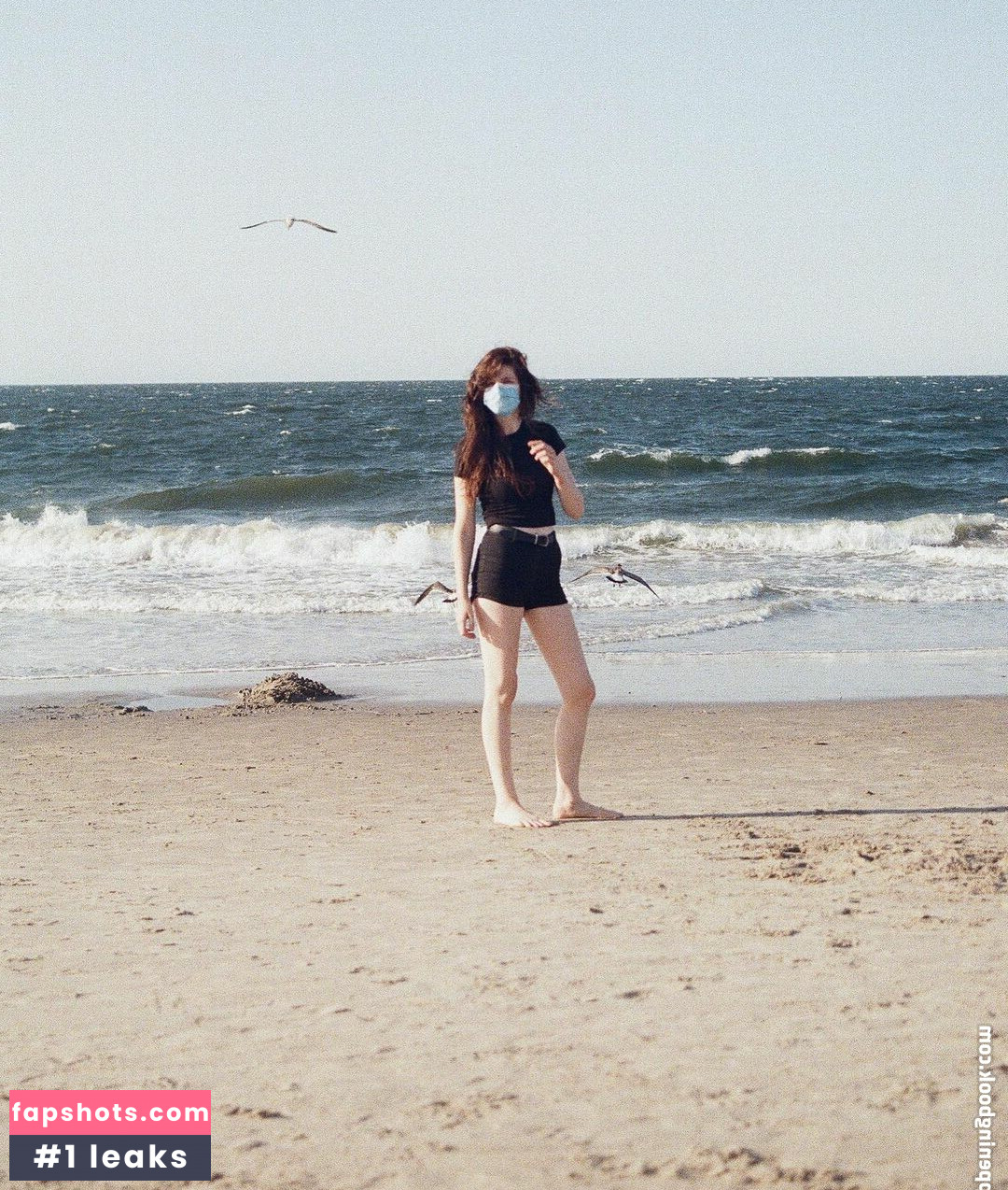 Samantha Rayward gallery photo #4