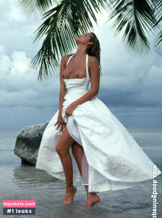 Samantha Torres gallery photo #21