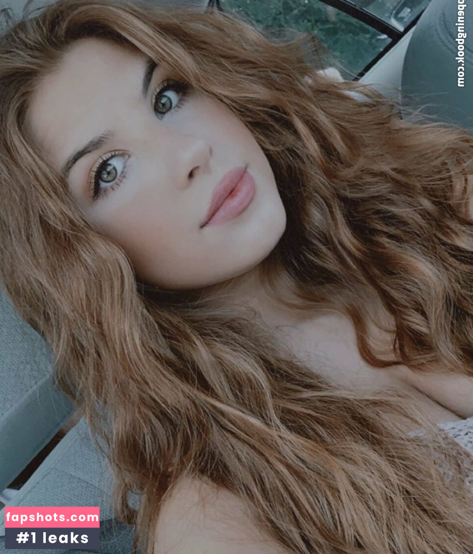 Samantha Vicha gallery photo #32