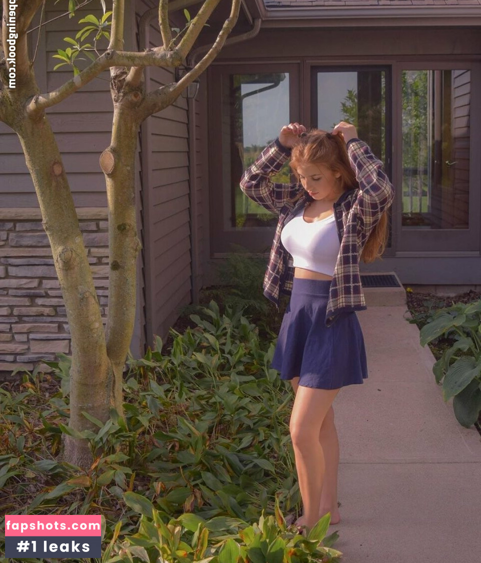 Samantha Vicha gallery photo #10