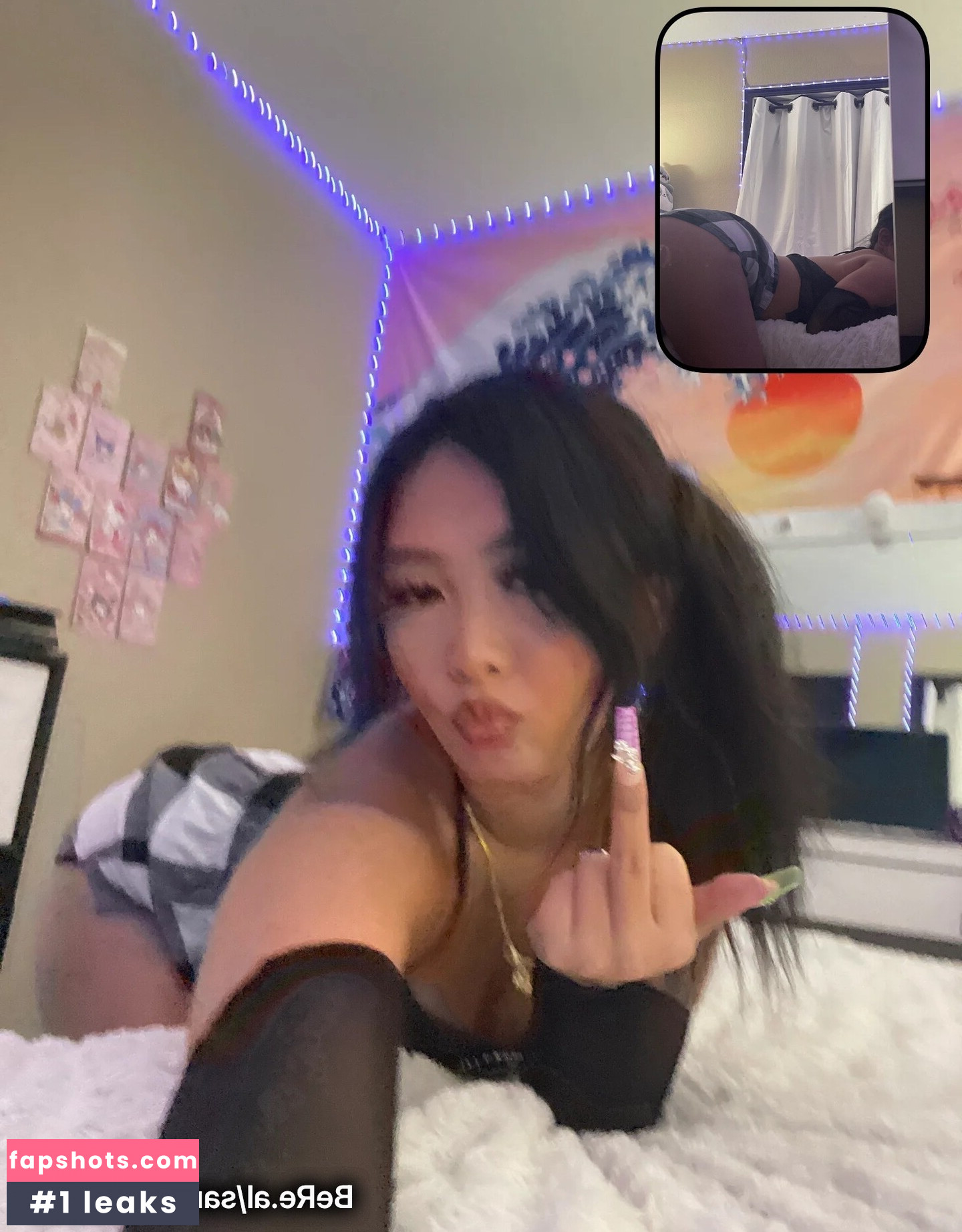 Samantha Yang Hmong gallery photo #44