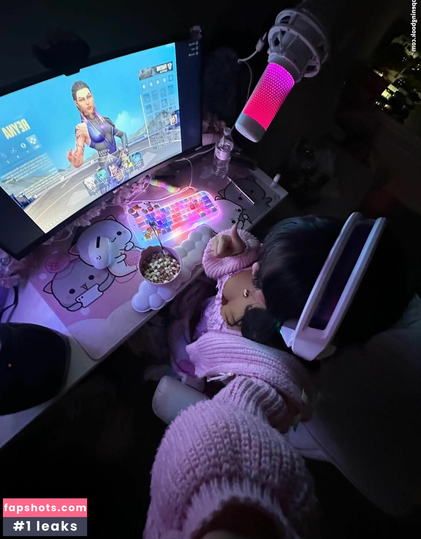 Samantha Yang Hmong gallery photo #8