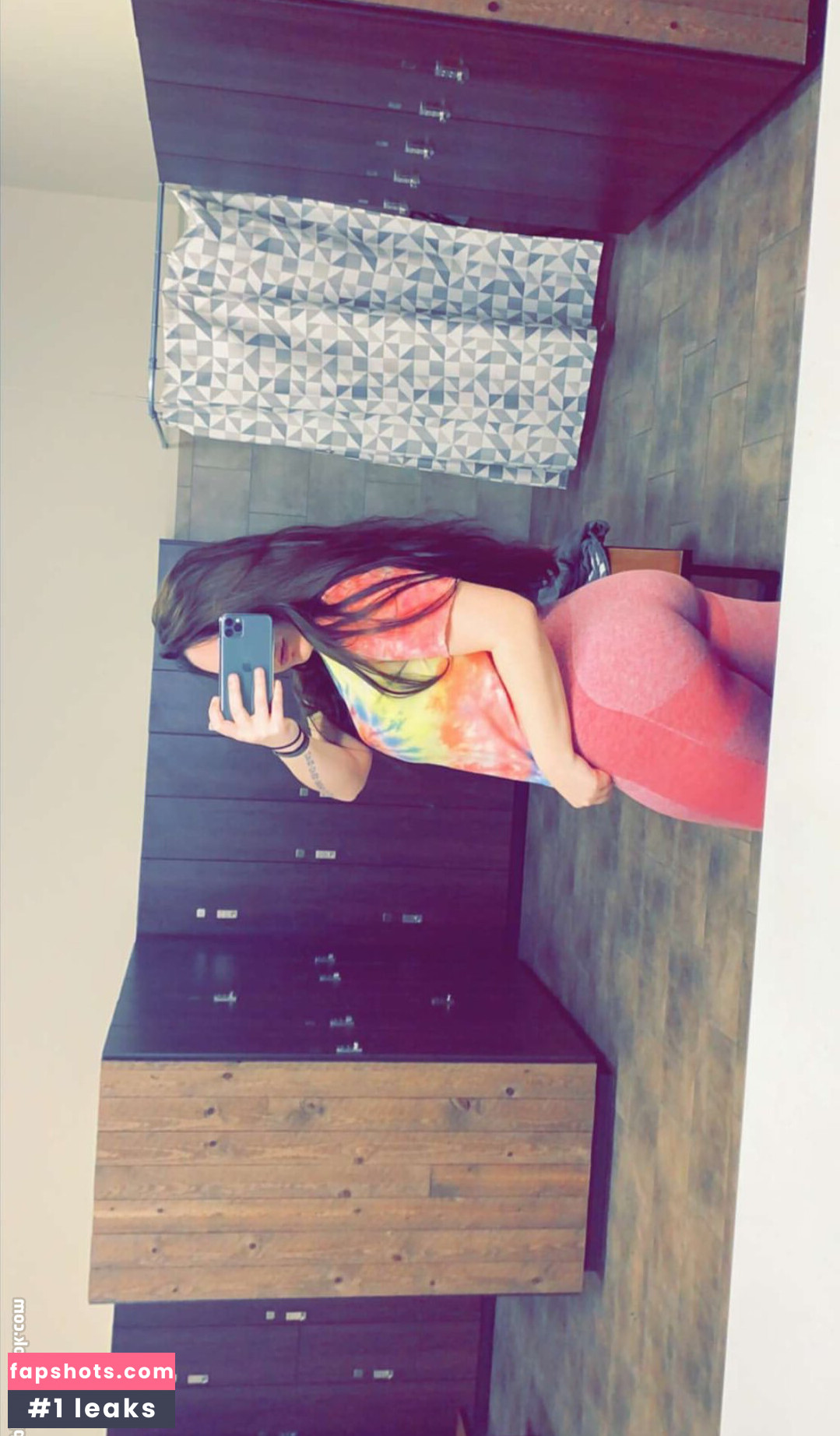 SamGorgeous gallery photo #5