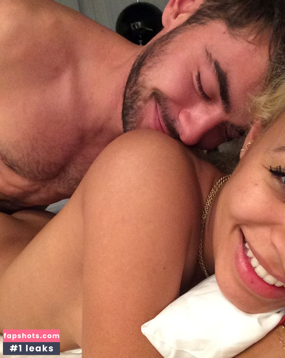 Sami Miro gallery photo #51