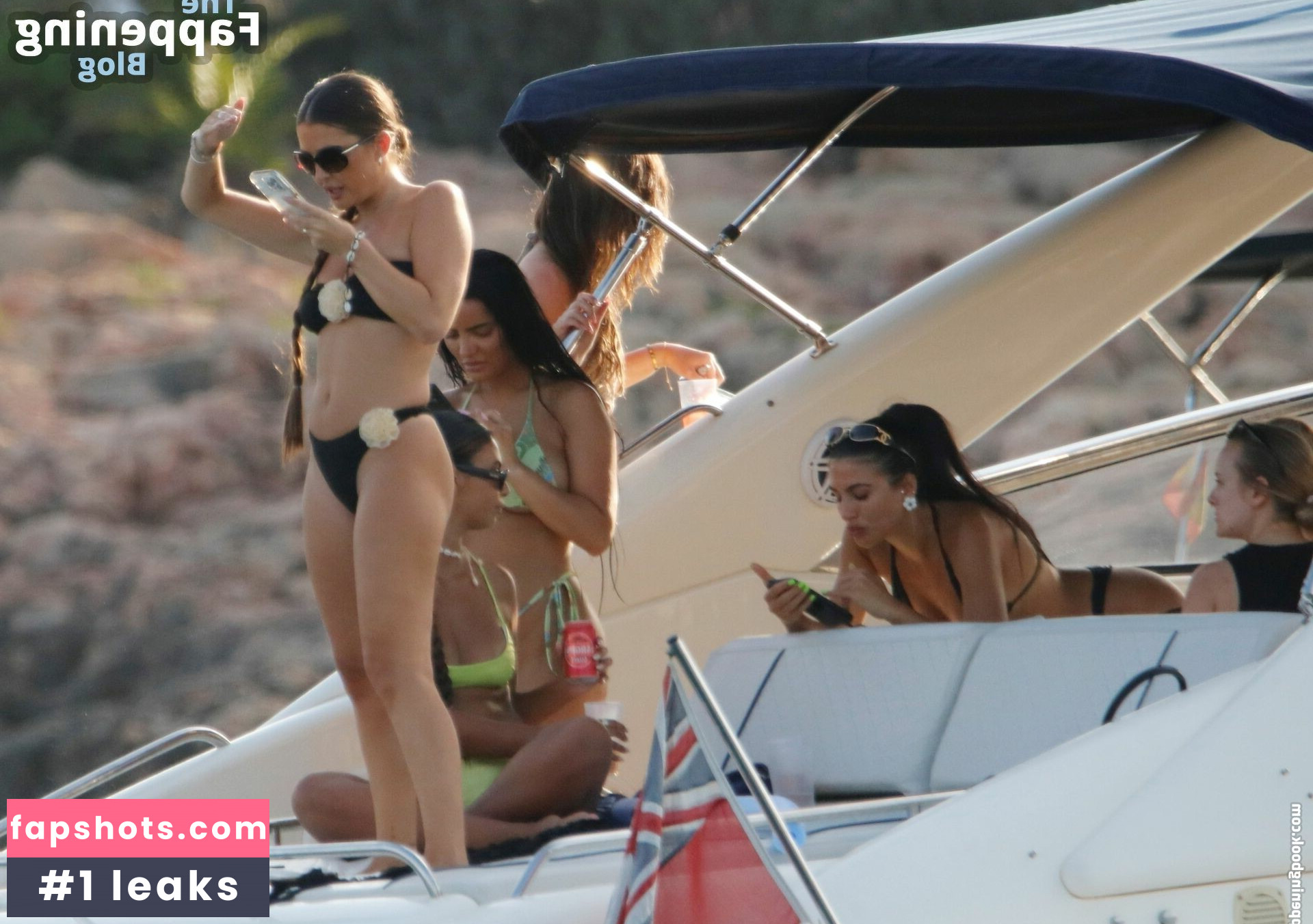 Samie Elishi gallery photo #26