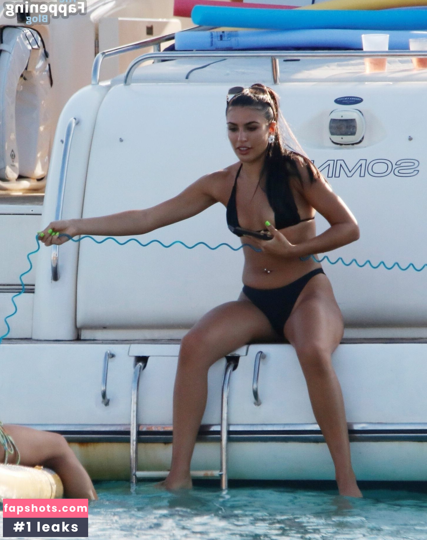 Samie Elishi gallery photo #6