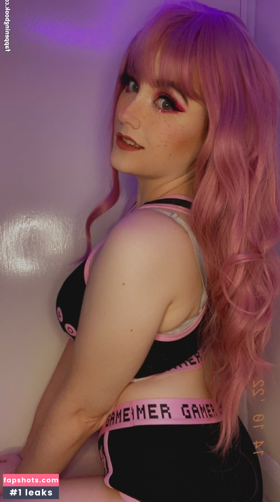 Sammi Dodger gallery photo #52