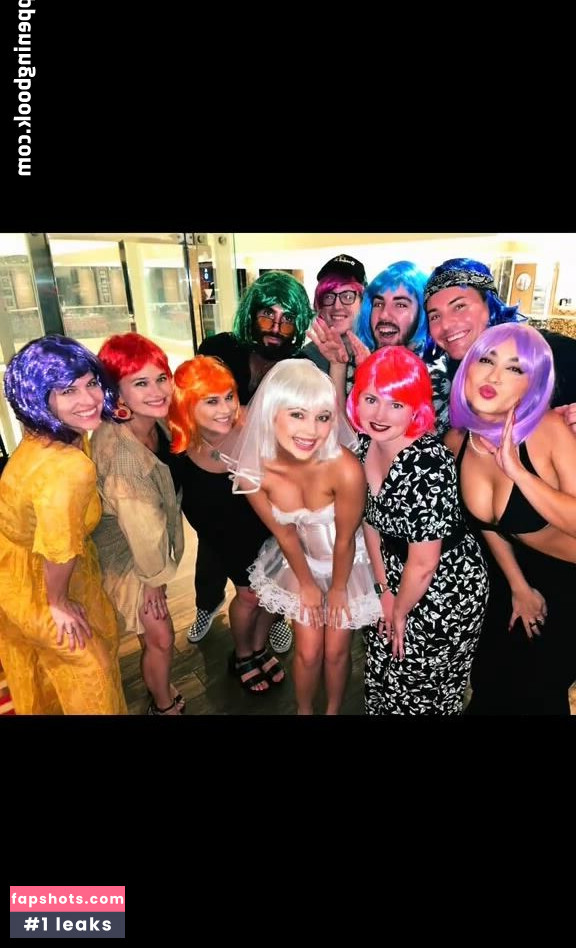 Sammi Hanratty gallery photo #165