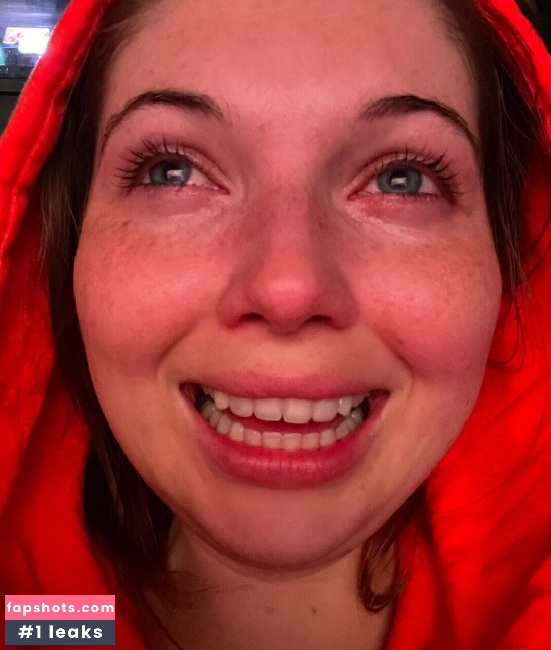 Sammi Hanratty gallery photo #176