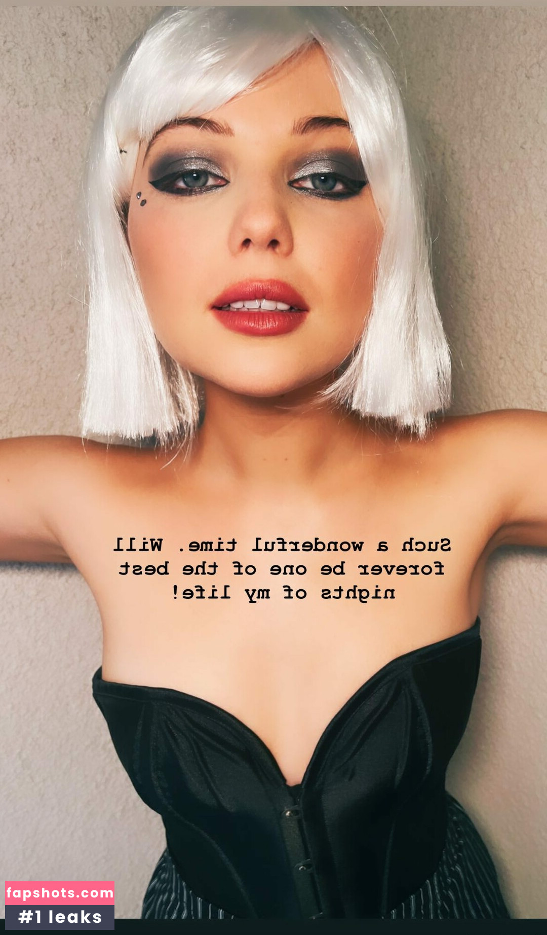 Sammi Hanratty gallery photo #187