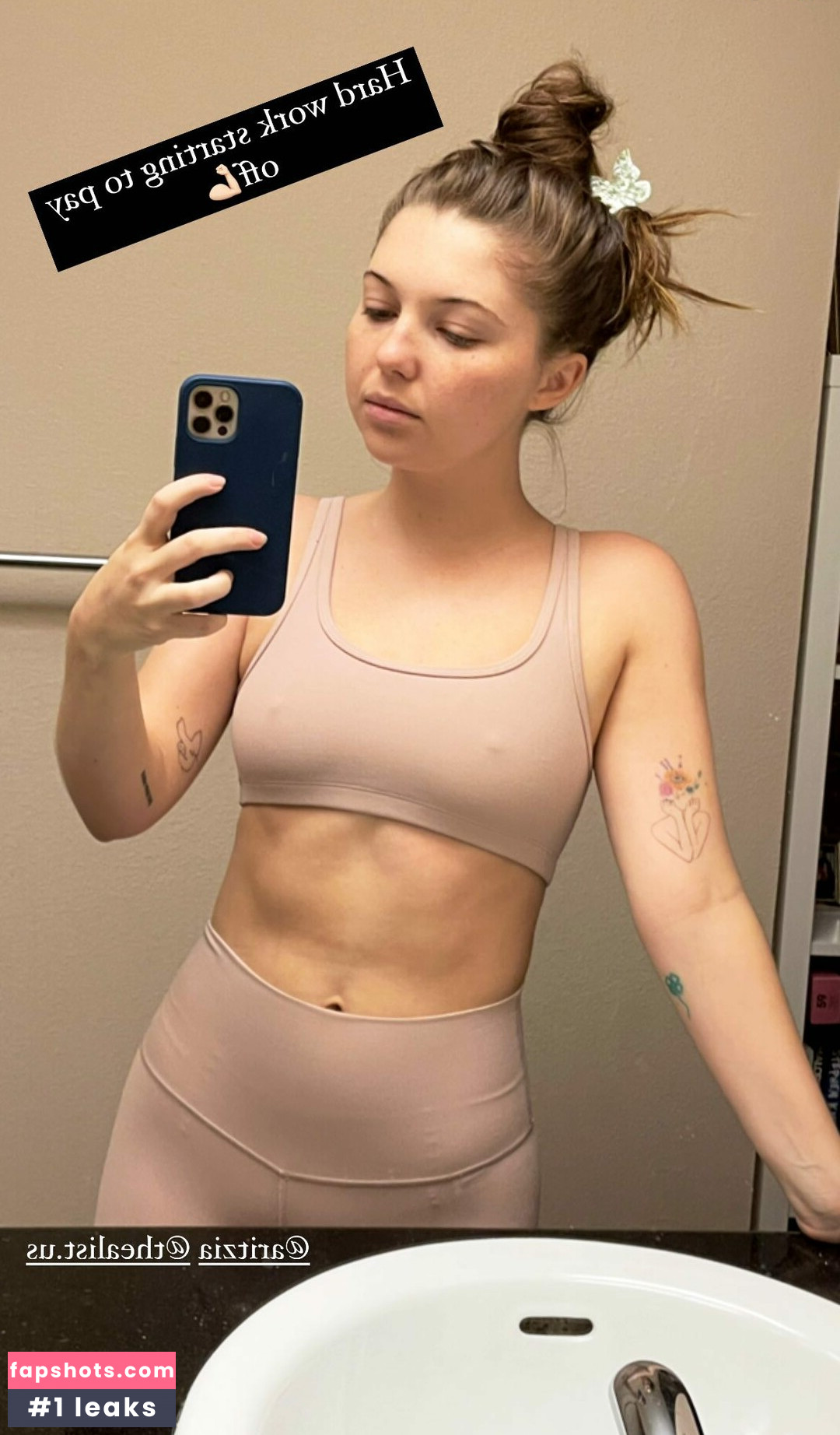 Sammi Hanratty gallery photo #188