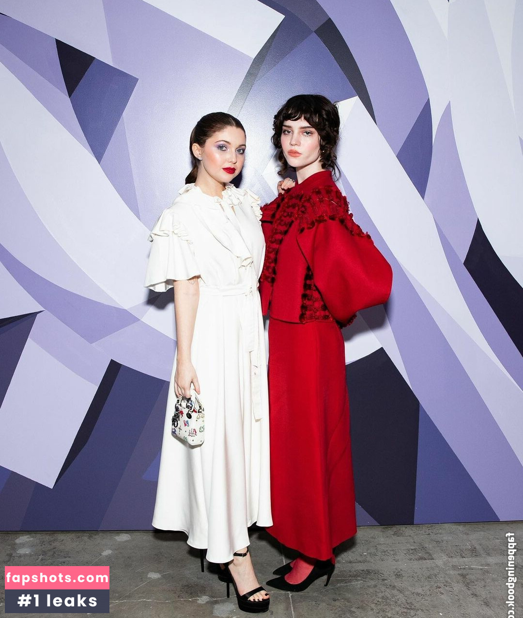 Sammi Hanratty gallery photo #208