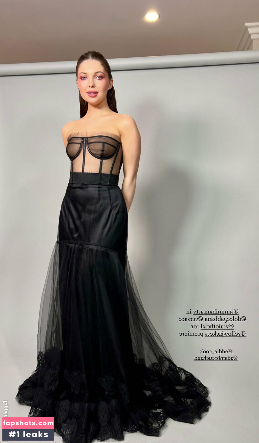 Sammi Hanratty gallery photo #237