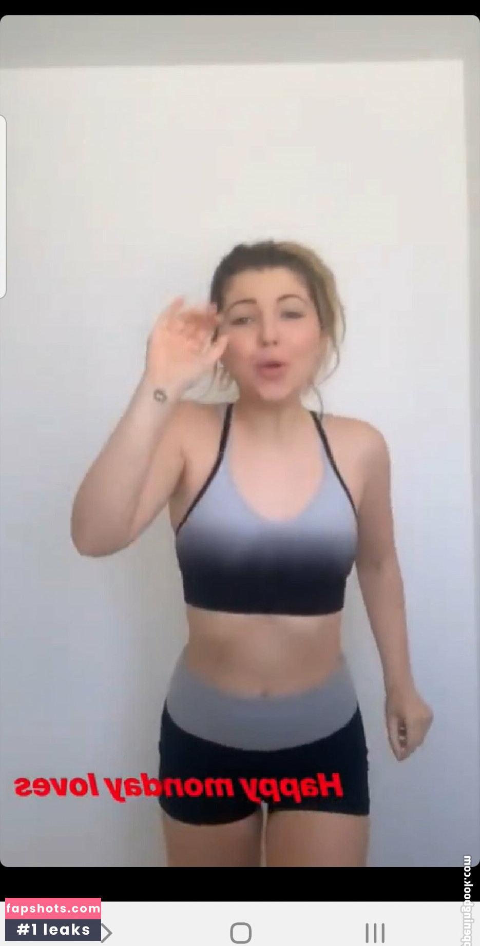 Sammi Hanratty gallery photo #301