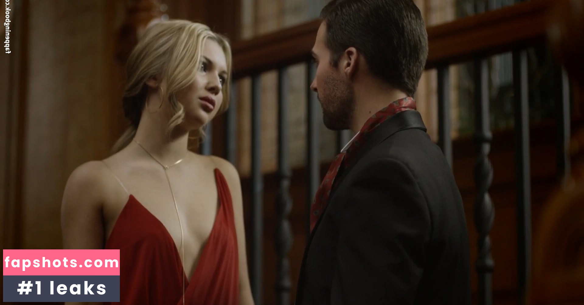 Sammi Hanratty gallery photo #36