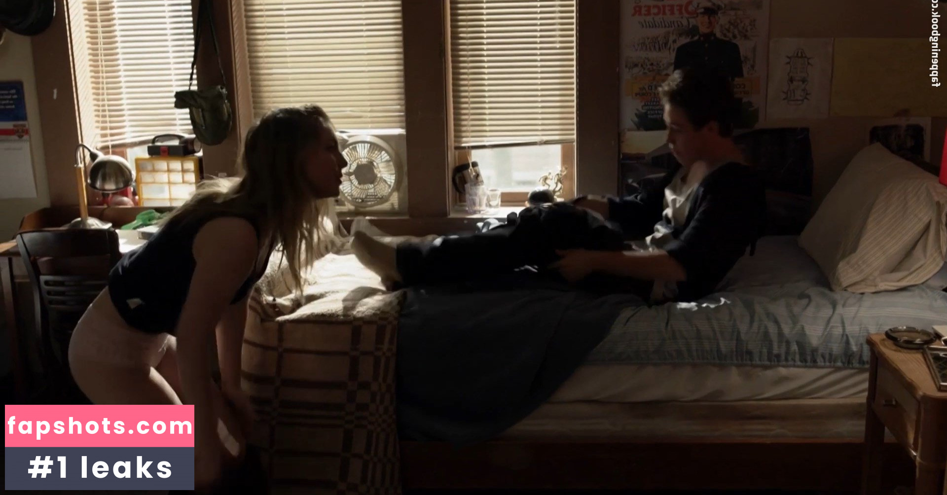 Sammi Hanratty gallery photo #478