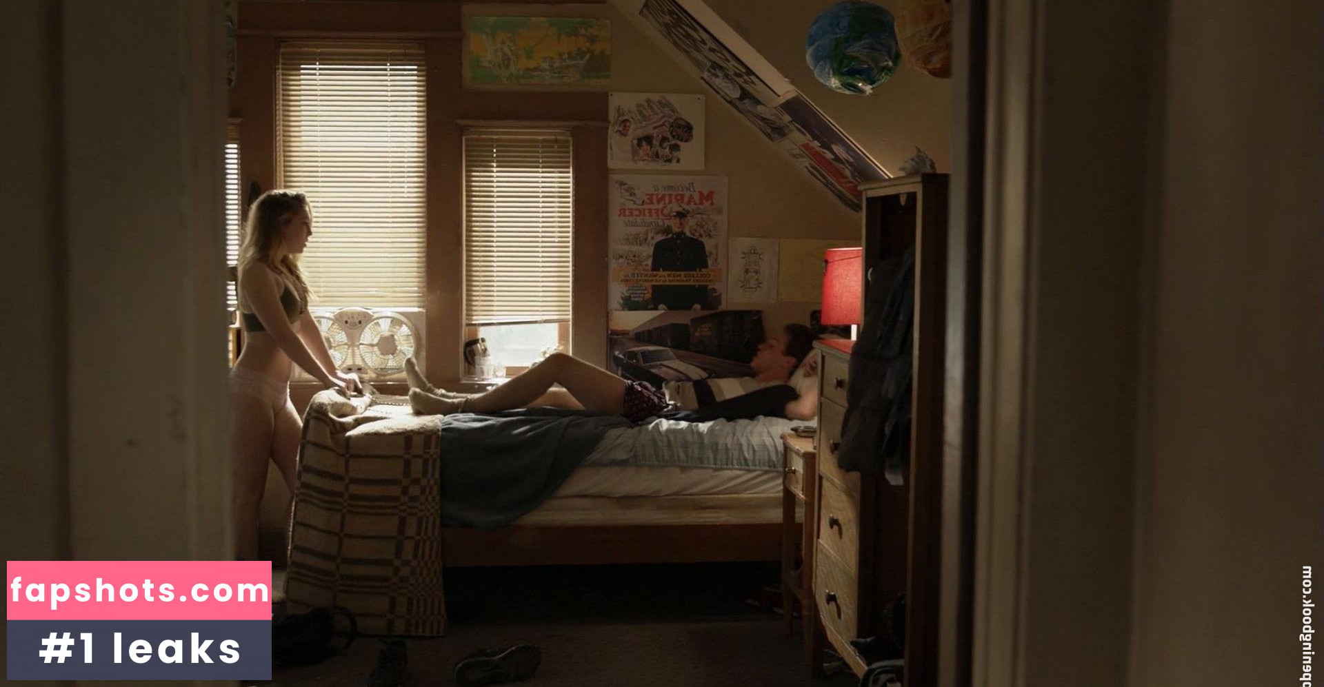 Sammi Hanratty gallery photo #483