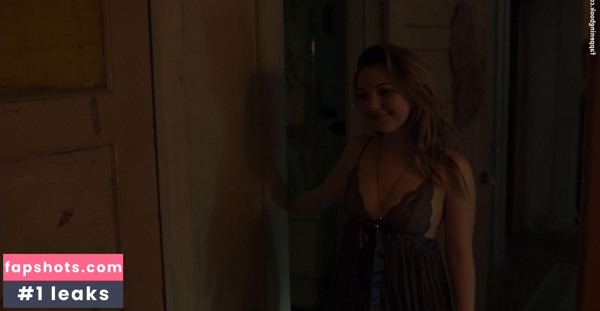 Sammi Hanratty gallery photo #485