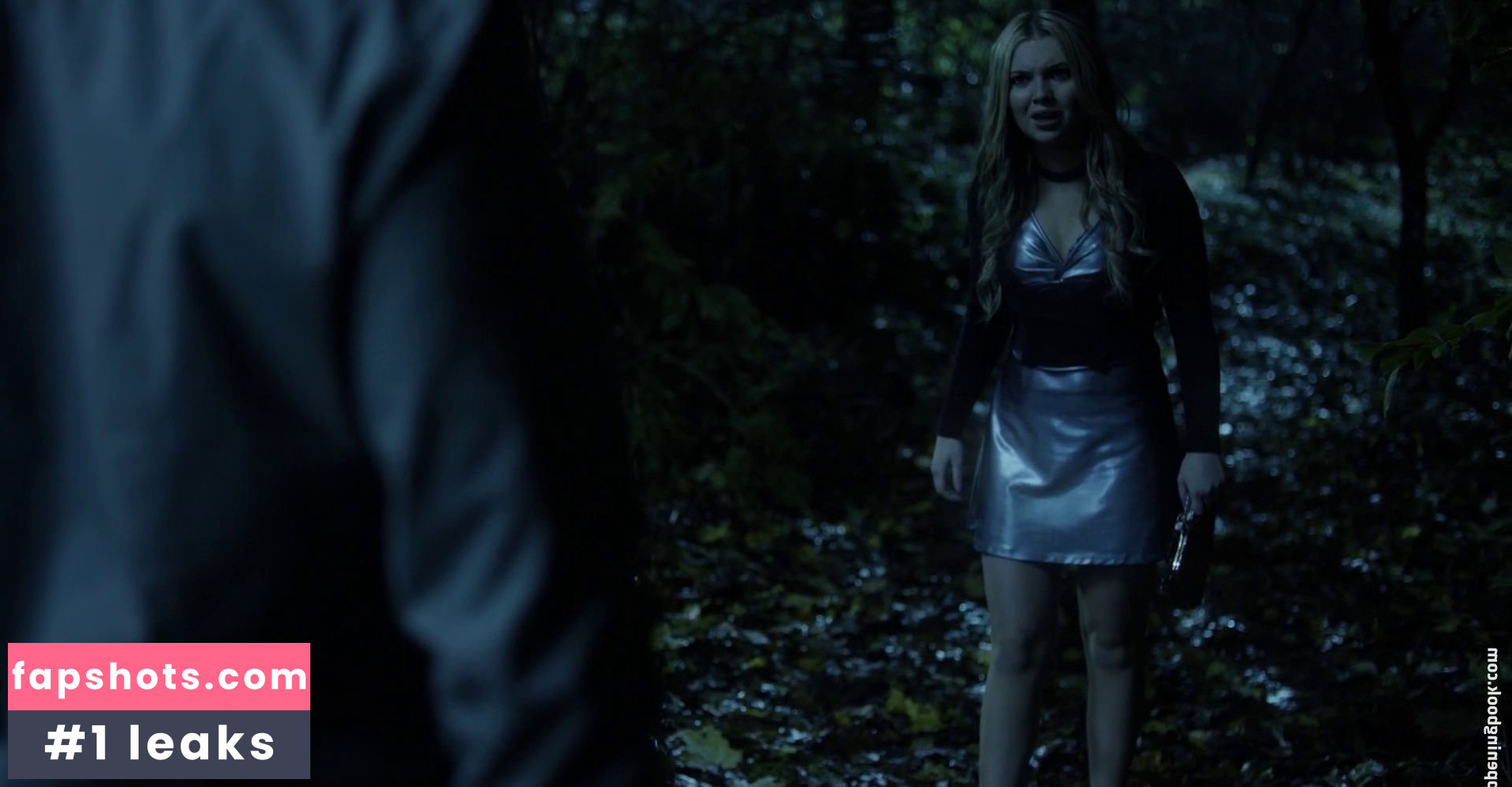 Sammi Hanratty gallery photo #517