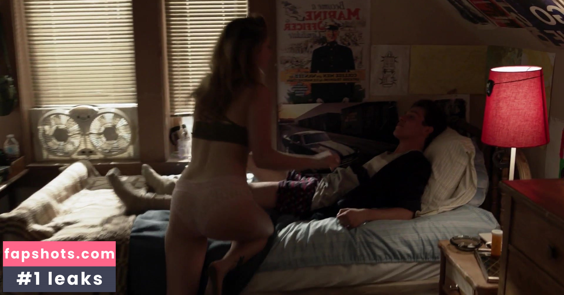 Sammi Hanratty gallery photo #528