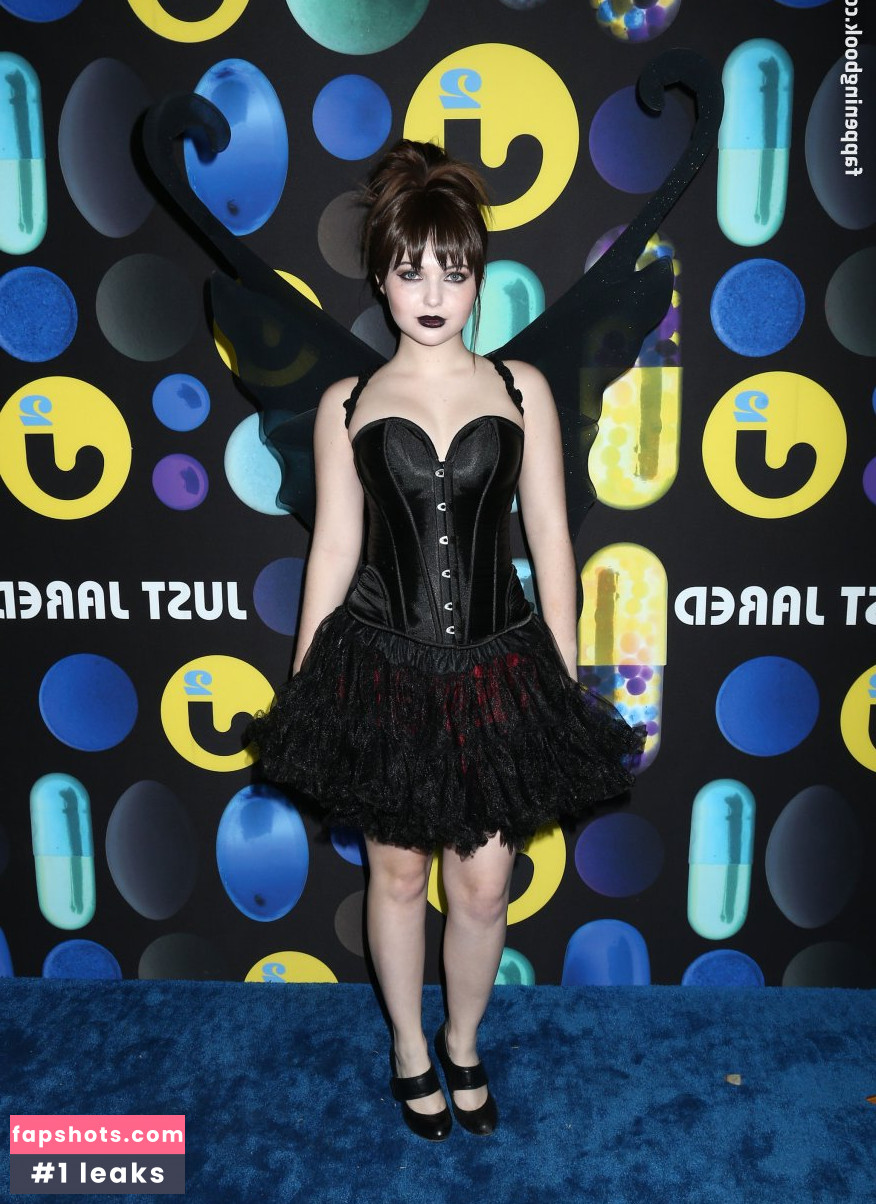 Sammi Hanratty gallery photo #530