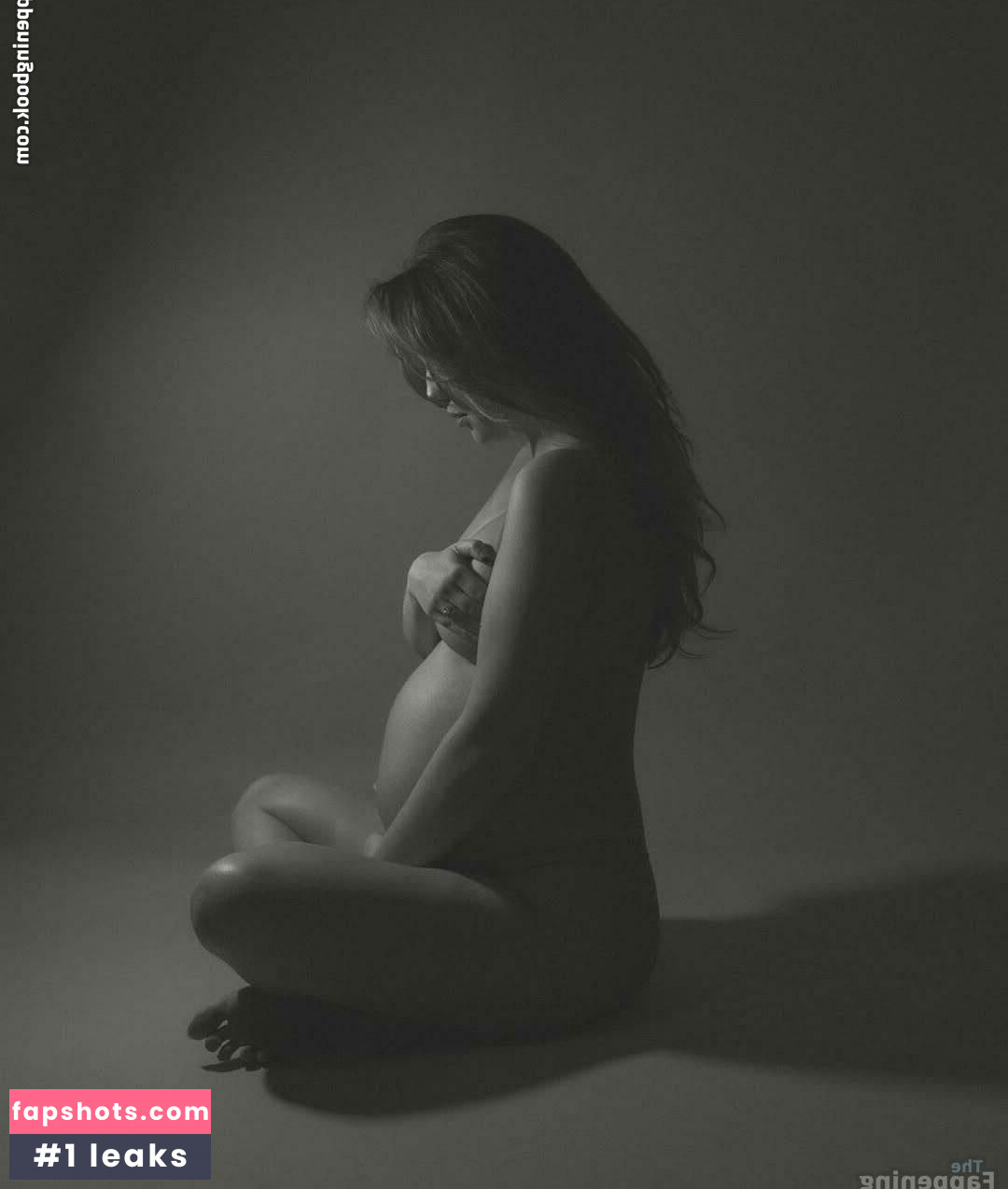 Sammi Hanratty gallery photo #54