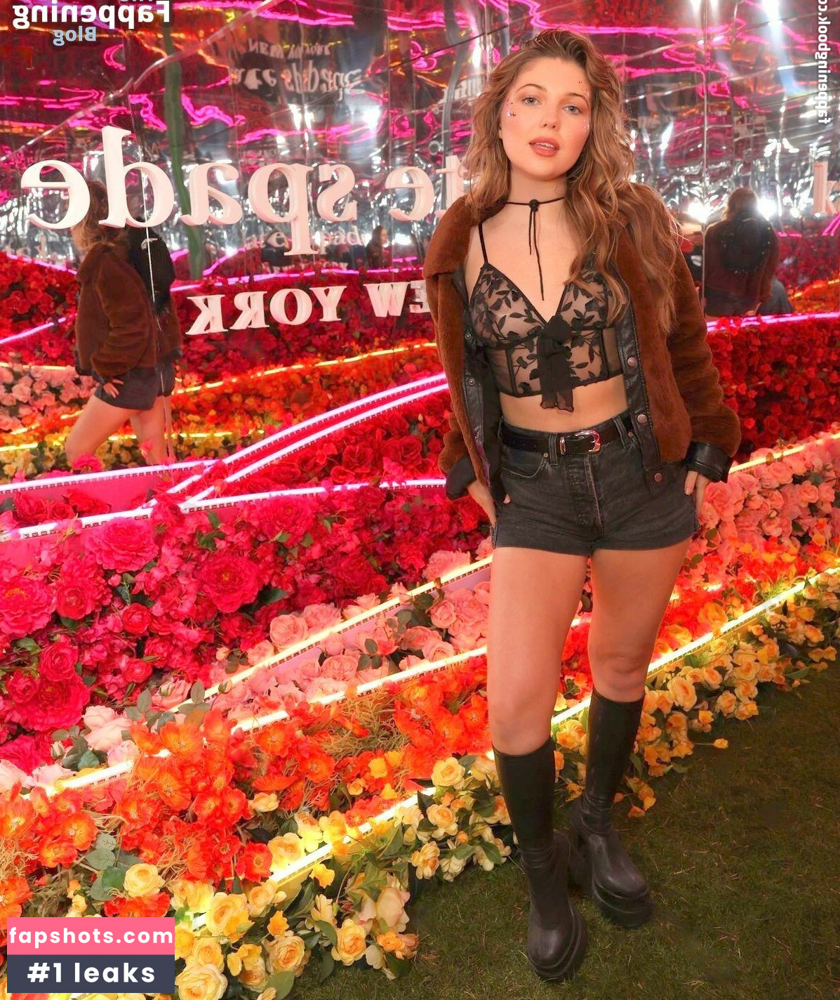 Sammi Hanratty gallery photo #70