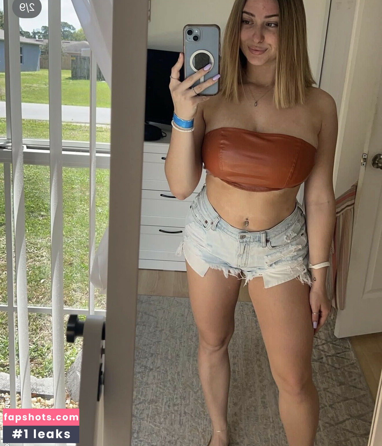 Sammy Schaefer gallery photo #3