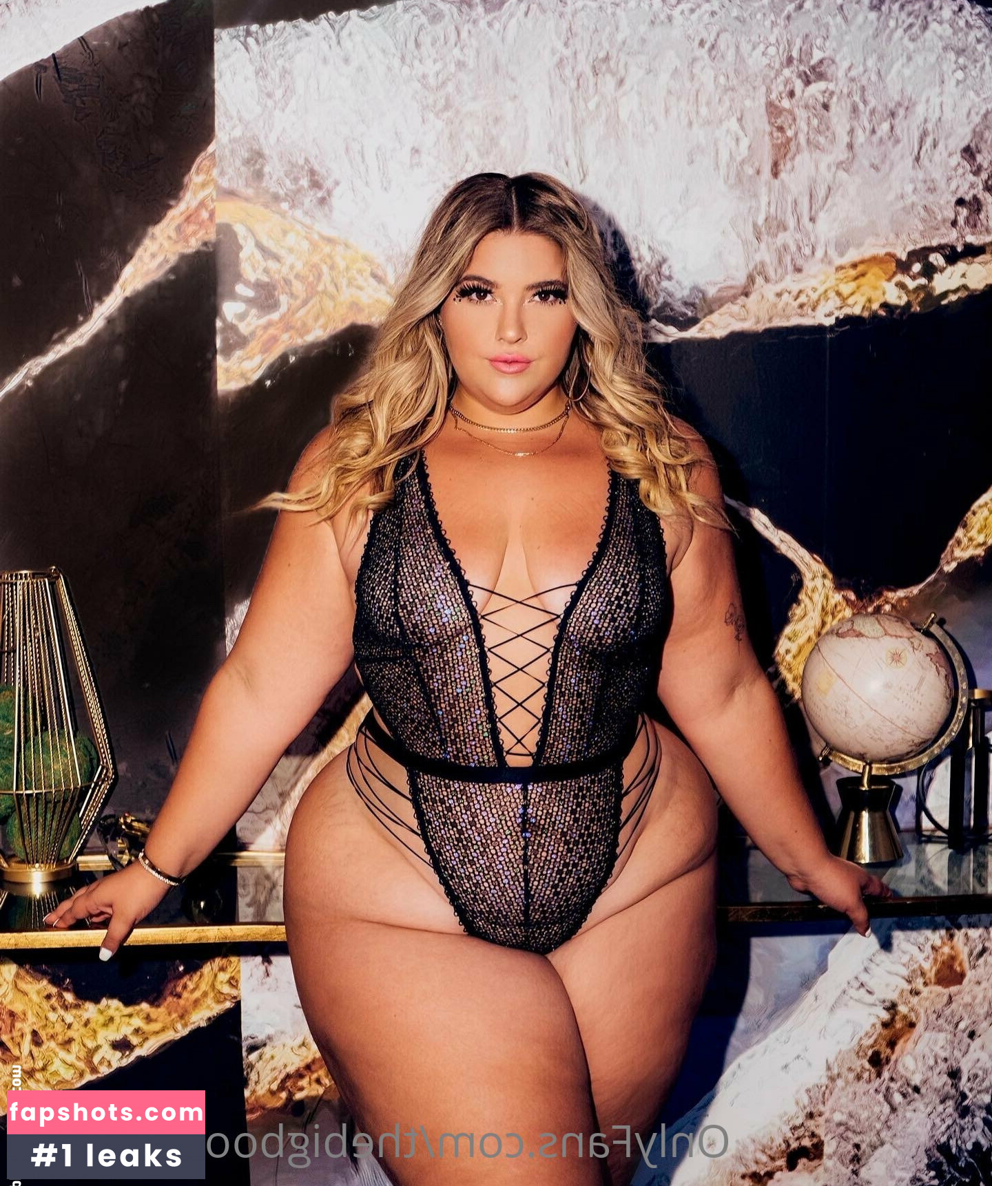 Sampaige gallery photo #17