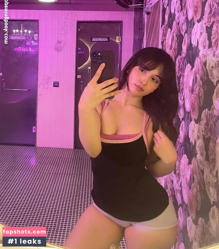 Samriddhi Uniyal gallery photo #11