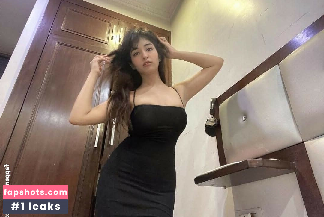 Samriddhi Uniyal gallery photo #3