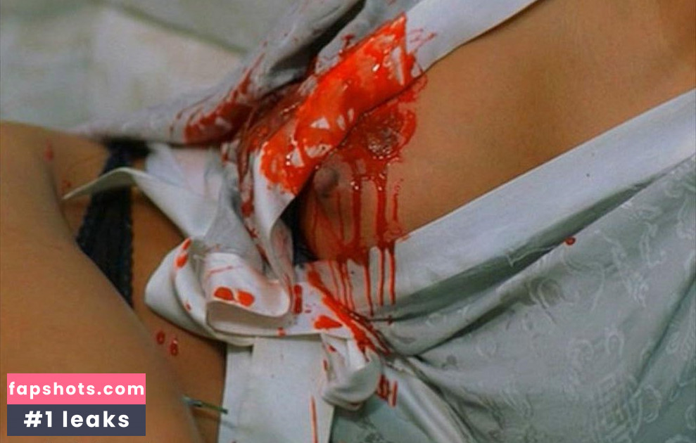 San San gallery photo #12